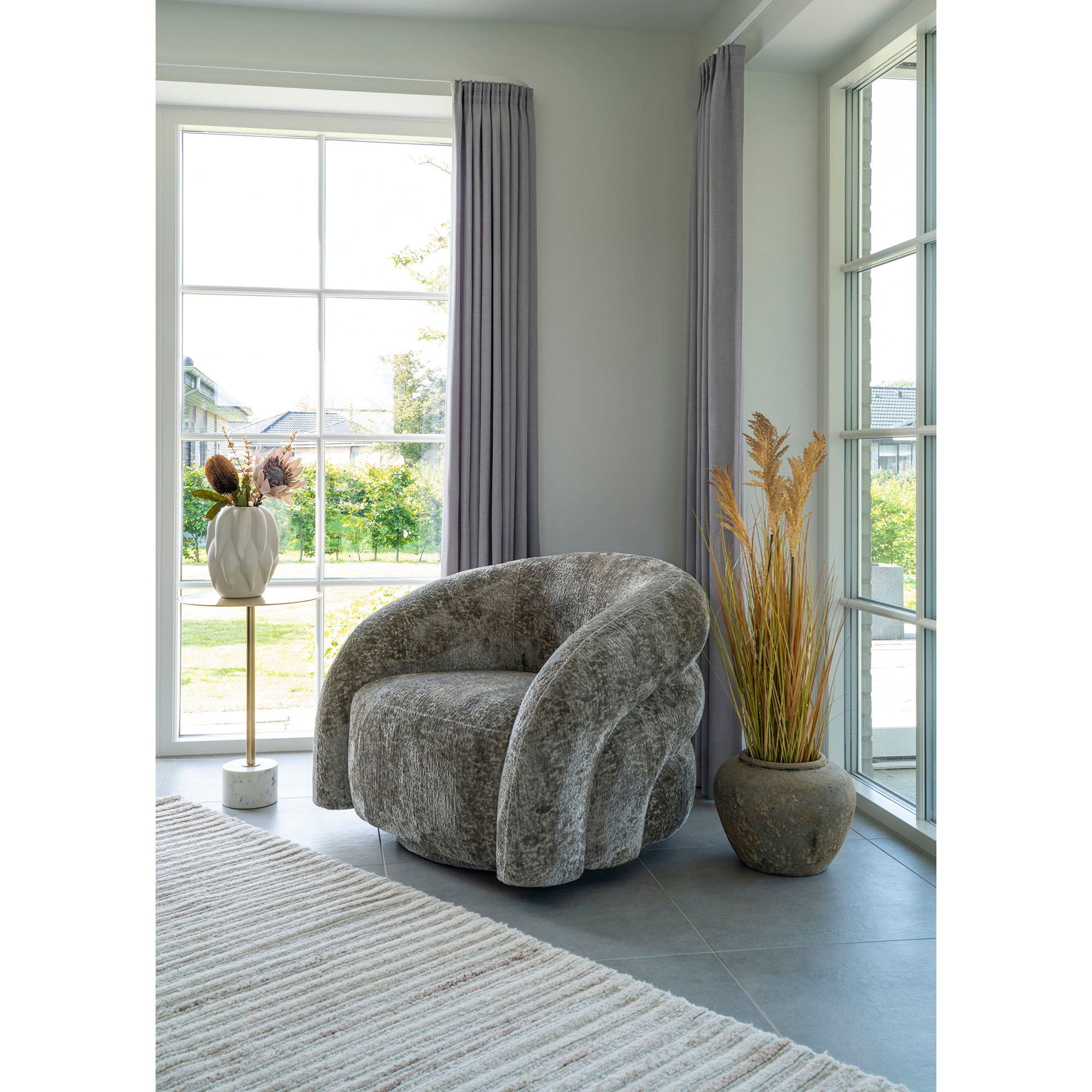 Signe 160x230cm hand tufted rug - Ivory